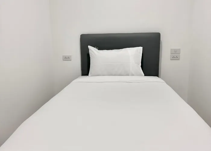 Appartamento Z Rest Silom - เรสท์ สีลม Bangkok