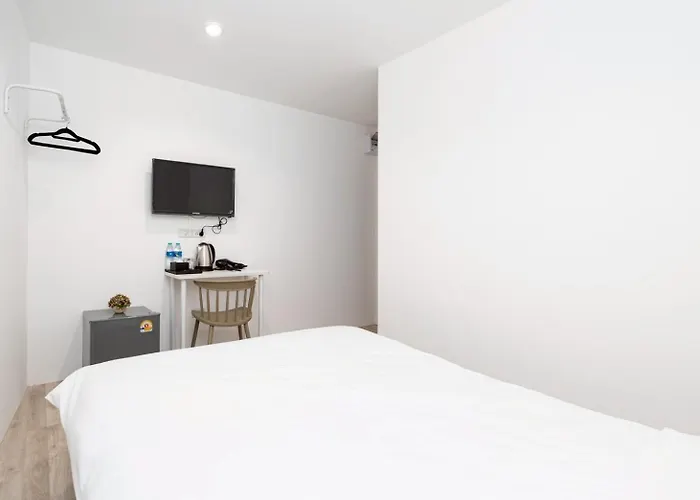 Z Rest Silom - เรสท์ สีลม Appartamento *