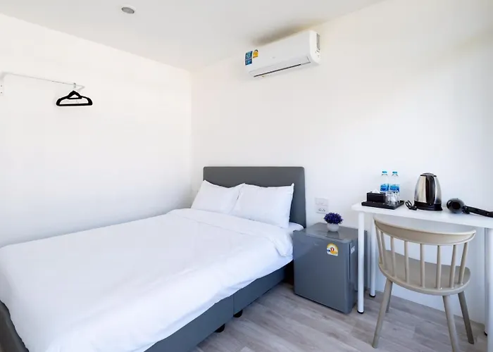 Z Rest Silom - เรสท์ สีลม Bangkok